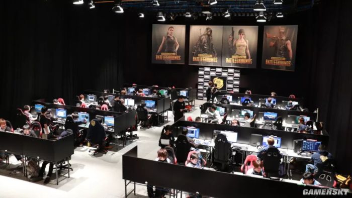 在现代足球 在现代足球