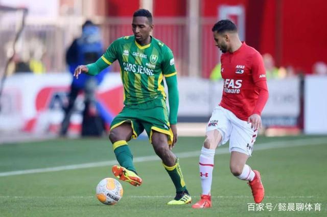 各大高校纷 各大高校纷